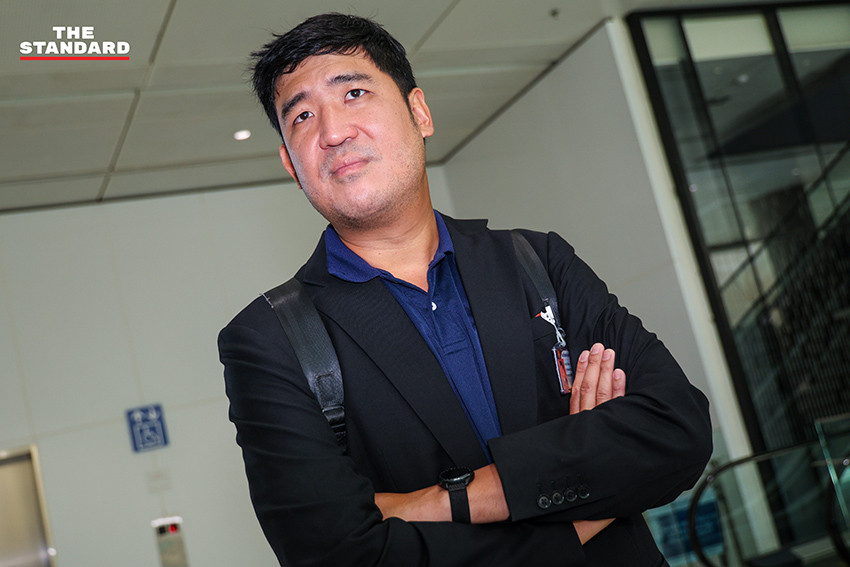 เท่าพิภพ ลิ้มจิตรกร สส. พรรคประชาชน รายงานตัวเข้าสภาฯ 6