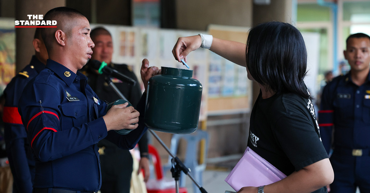 ภาพกราฟิกแสดงยอดความต้องการทหารเกณฑ์ปี 2569 จำนวนกว่า 8 หมื่นนาย พร้อมระบุเงินเดือนและสวัสดิการ