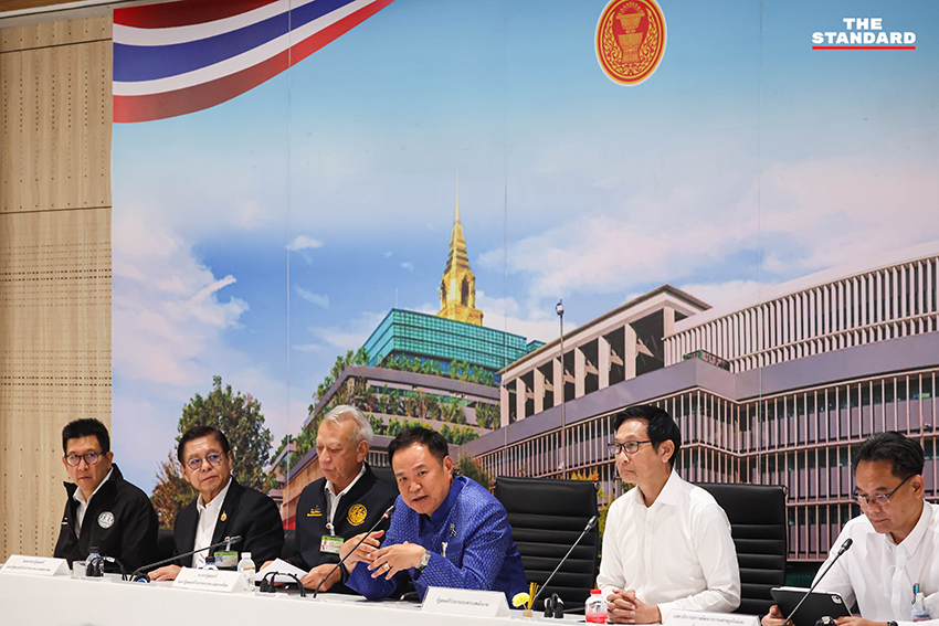 นายกรัฐมนตรีแถลงข่าวสถานการณ์น้ำมันไทย 8