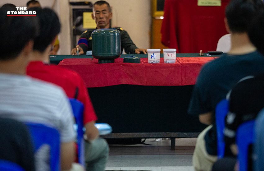 การเกณฑ์ทหารของไทย จากการจับใบแดง สู่ยุคสมัครใจ 1