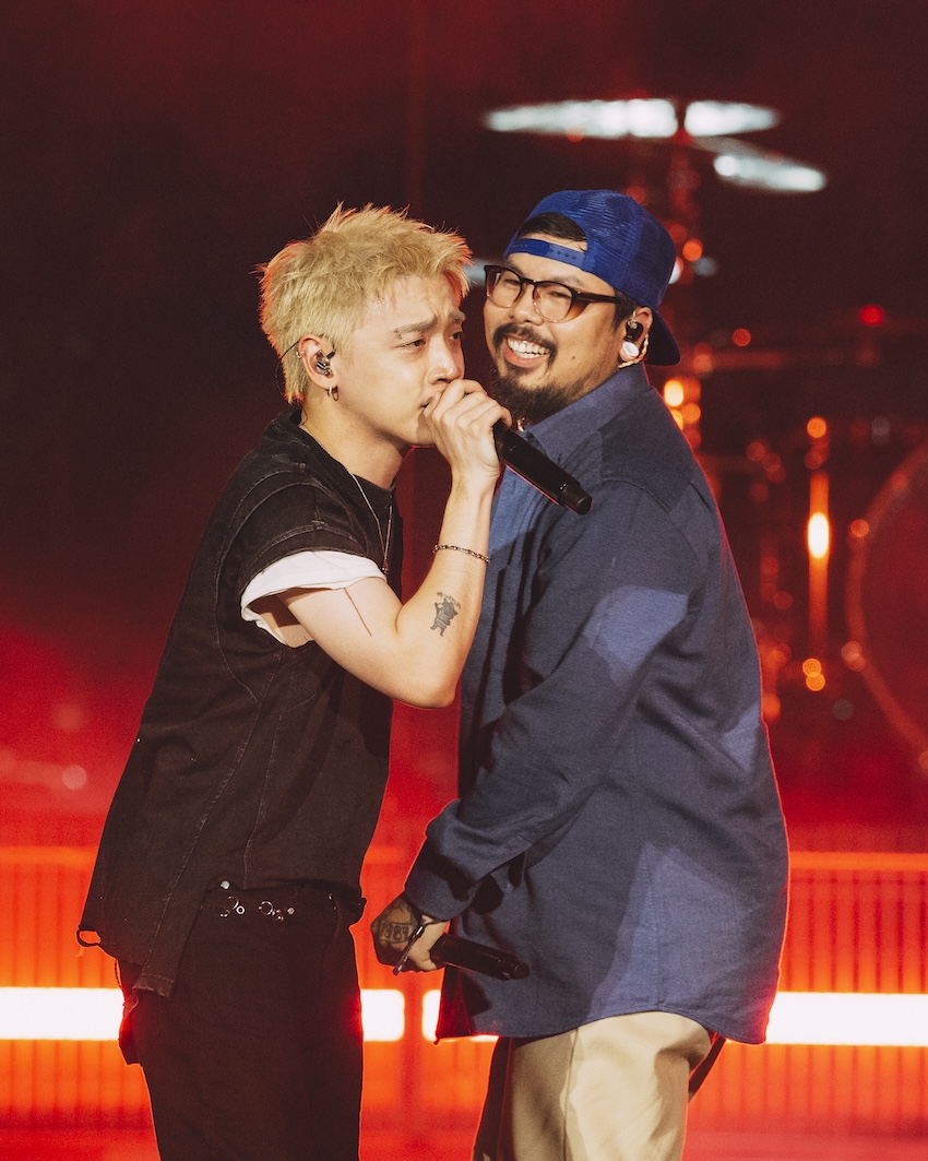 ภาพบรรยากาศคอนเสิร์ต THREE MAN DOWN Live ที่ สนามศุภชลาศัย เต็มไปด้วยแฟนเพลงนับหมื่นและแสงสีตระการตา 12