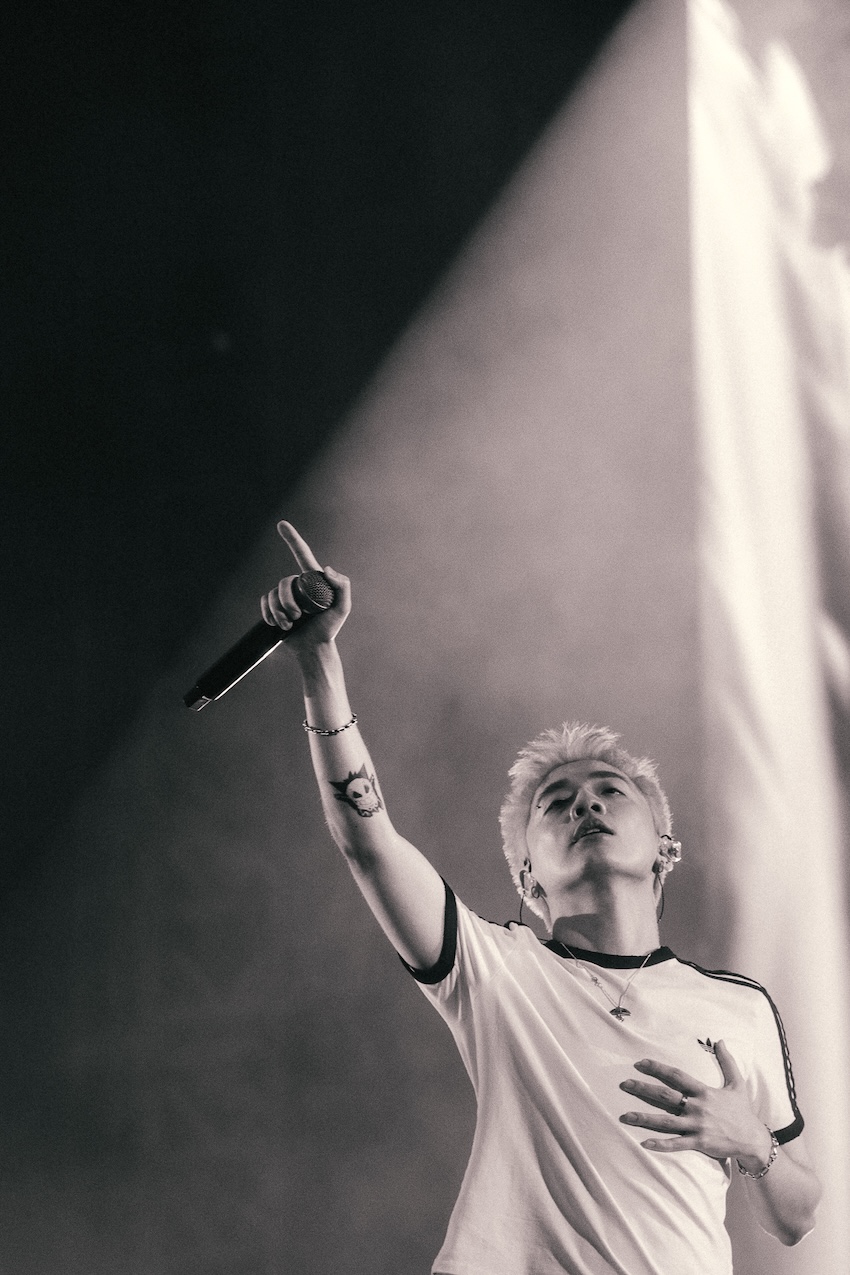 ภาพบรรยากาศคอนเสิร์ต THREE MAN DOWN Live ที่ สนามศุภชลาศัย เต็มไปด้วยแฟนเพลงนับหมื่นและแสงสีตระการตา 14