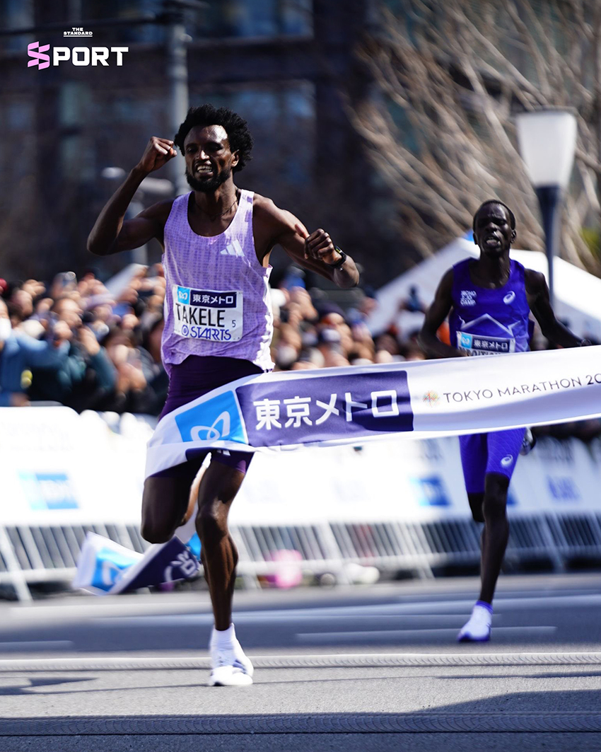ภาพนักวิ่ง ทาเดเล ทาเคเล และ เฟิง เป่ยโหยว ในการแข่งขัน โตเกียว มาราธอน 2026 1