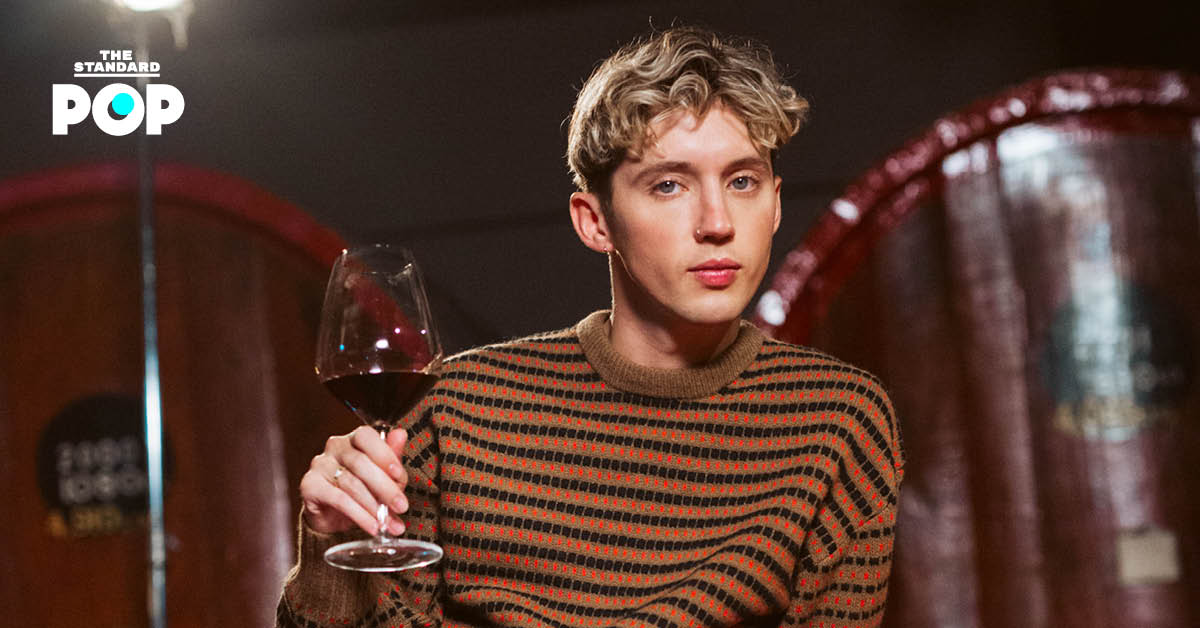 Troye Sivan และขวดไวน์ Penfolds Bin 389 Cabernet Sauvignon Shiraz รุ่นลิมิเต็ดเอดิชัน
