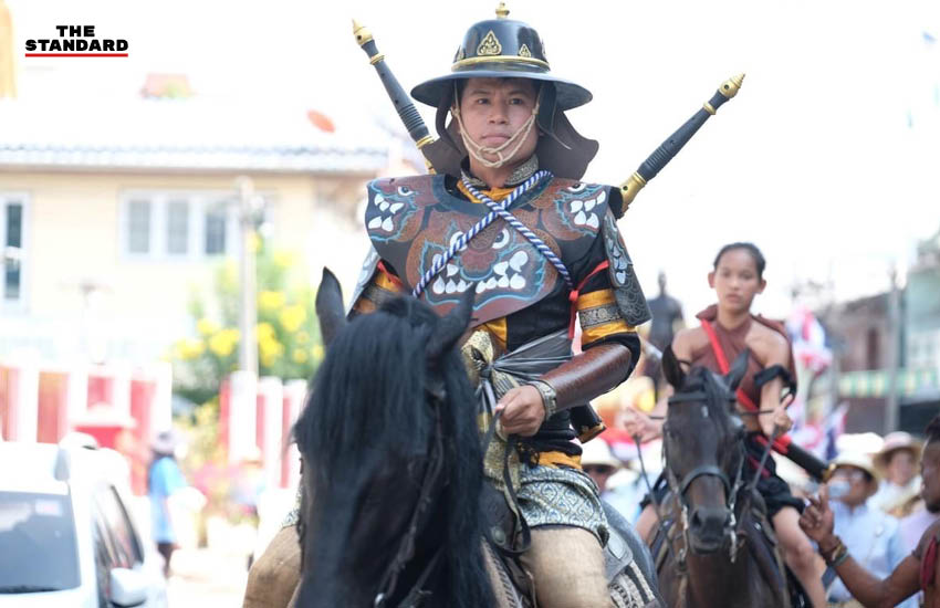 ภาพบรรยากาศงานรำลึกวีรชนแขวงเมืองวิเศษไชยชาญ ที่อนุสาวรีย์นายดอก นายทองแก้ว จังหวัดอ่างทอง 7