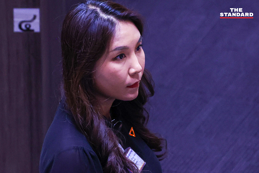 ภาพกลุ่ม สส. พรรคประชาชน 10 คน ขณะปฏิบัติหน้าที่ในรัฐสภา หลัง ป.ป.ช. ยื่นคดี 44 สส. ต่อศาล 13