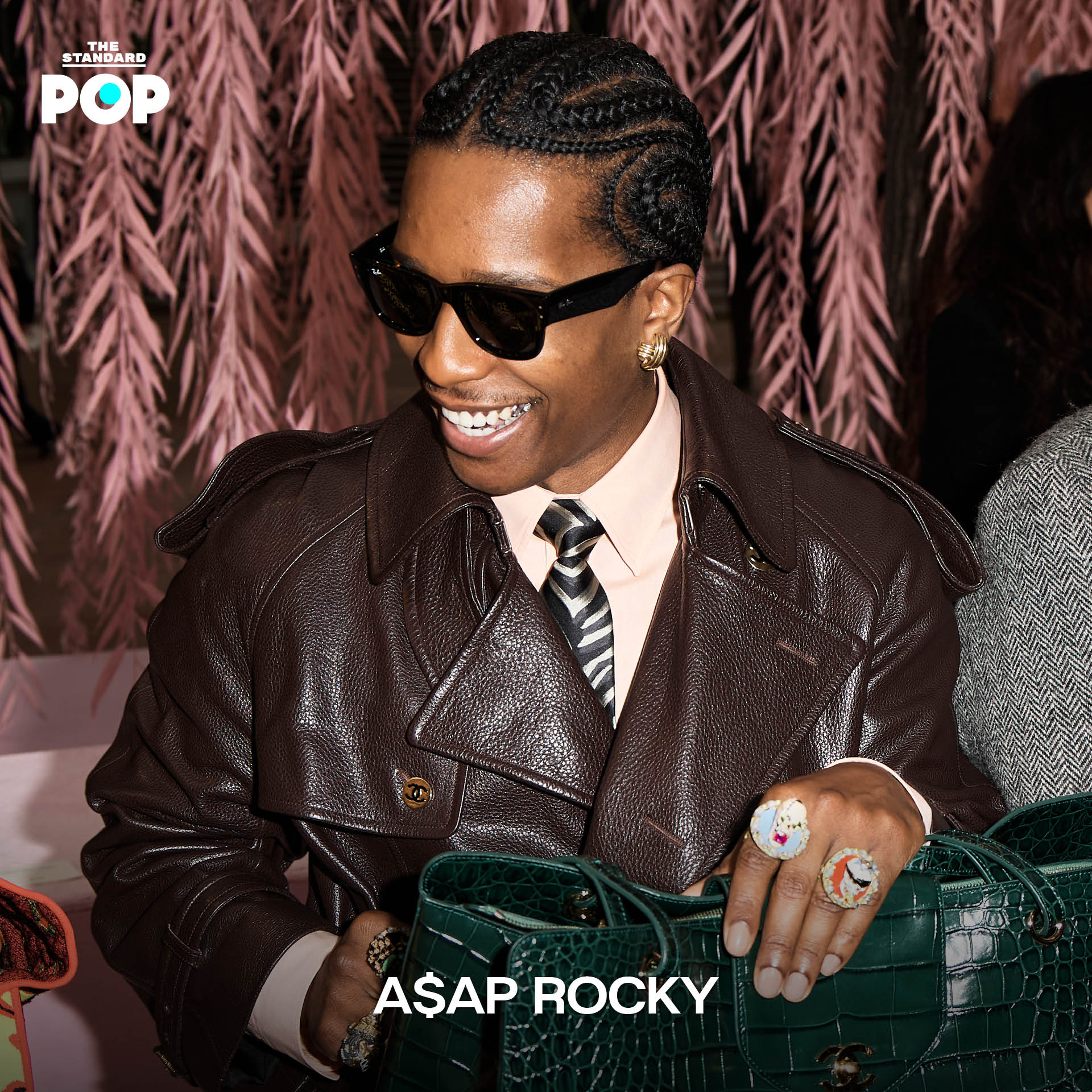 ภาพปกบทความ 7 สิ่งที่เรารักในผู้ชายของ CHANEL ผู้ช่วยนิยามแบรนด์แห่งยุค 2