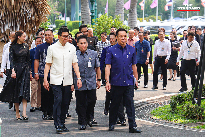 ภาพ อนุทิน ชาญวีรกูล ประธานการประชุมคณะรัฐมนตรีที่ทำเนียบรัฐบาล 1