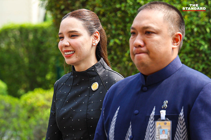 ภาพ อนุทิน ชาญวีรกูล ประธานการประชุมคณะรัฐมนตรีที่ทำเนียบรัฐบาล 12