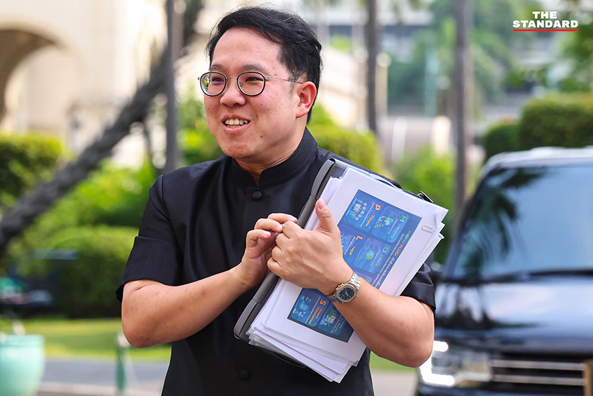 ภาพ อนุทิน ชาญวีรกูล ประธานการประชุมคณะรัฐมนตรีที่ทำเนียบรัฐบาล 19