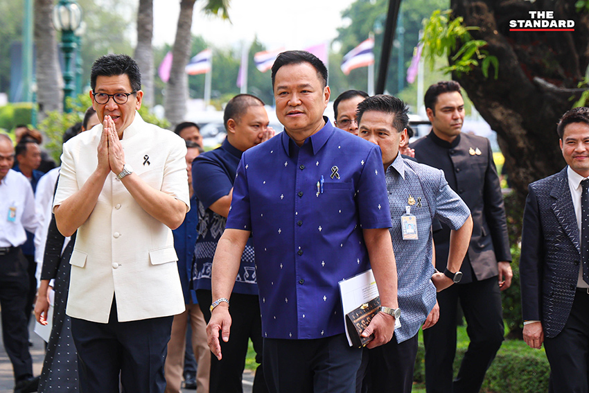 ภาพ อนุทิน ชาญวีรกูล ประธานการประชุมคณะรัฐมนตรีที่ทำเนียบรัฐบาล 6