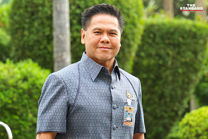 ภาพ อนุทิน ชาญวีรกูล ประธานการประชุมคณะรัฐมนตรีที่ทำเนียบรัฐบาล 9