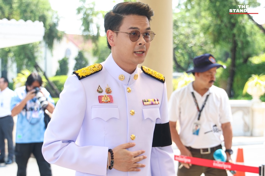 คณะรัฐมนตรี อนุทิน 2 ทยอยเดินทางเข้าทำเนียบรัฐบาล เพื่อถ่ายภาพติดบัตรประจำตัวรัฐมนตรี 13