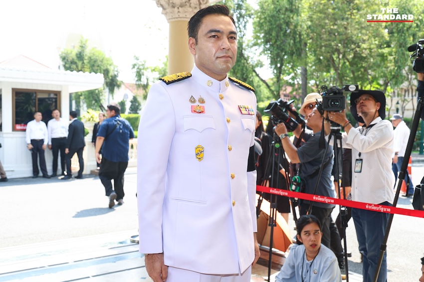 คณะรัฐมนตรี อนุทิน 2 ทยอยเดินทางเข้าทำเนียบรัฐบาล เพื่อถ่ายภาพติดบัตรประจำตัวรัฐมนตรี 17