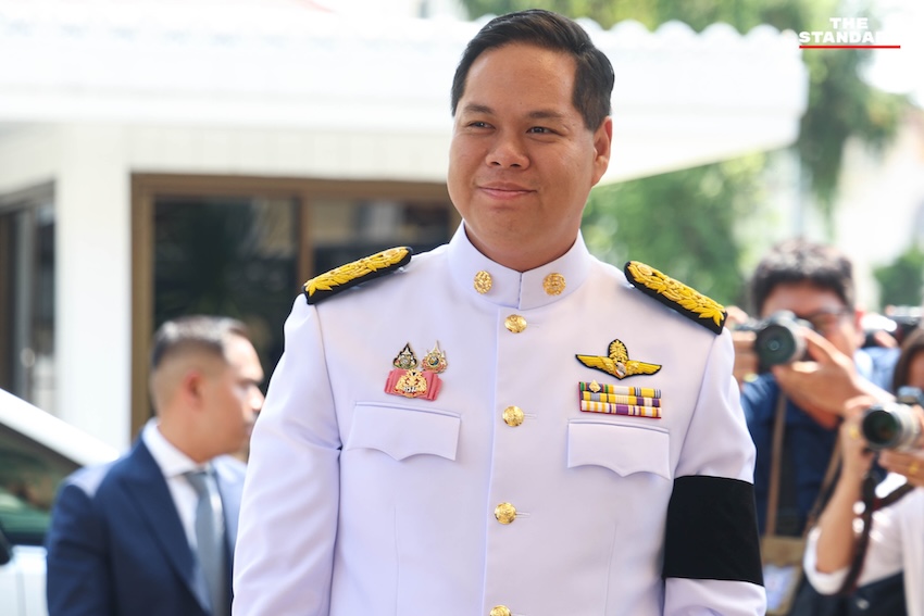 คณะรัฐมนตรี อนุทิน 2 ทยอยเดินทางเข้าทำเนียบรัฐบาล เพื่อถ่ายภาพติดบัตรประจำตัวรัฐมนตรี 19