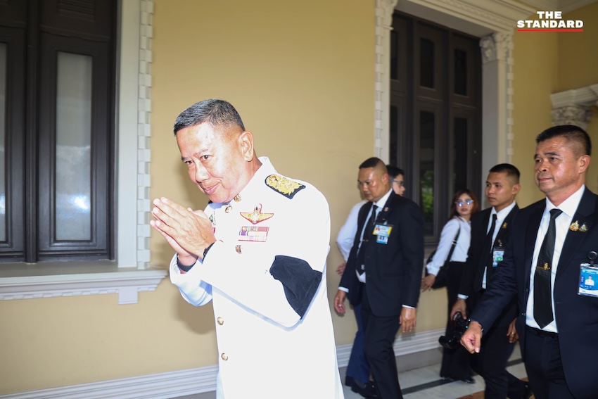 คณะรัฐมนตรี อนุทิน 2 ทยอยเดินทางเข้าทำเนียบรัฐบาล เพื่อถ่ายภาพติดบัตรประจำตัวรัฐมนตรี 23