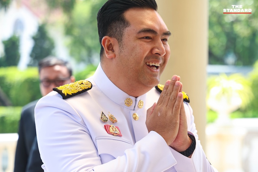 คณะรัฐมนตรี อนุทิน 2 ทยอยเดินทางเข้าทำเนียบรัฐบาล เพื่อถ่ายภาพติดบัตรประจำตัวรัฐมนตรี 28