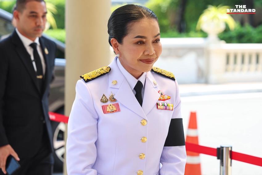 คณะรัฐมนตรี อนุทิน 2 ทยอยเดินทางเข้าทำเนียบรัฐบาล เพื่อถ่ายภาพติดบัตรประจำตัวรัฐมนตรี 31