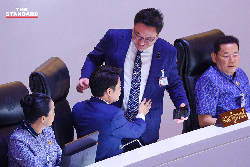 ภาพ นายกรัฐมนตรี อนุทิน ชาญวีรกูล แถลงนโยบายรัฐบาลต่อ ที่ประชุมรัฐสภา 16