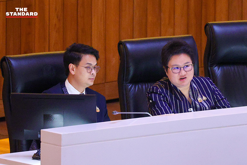 ภาพ นายกรัฐมนตรี อนุทิน ชาญวีรกูล แถลงนโยบายรัฐบาลต่อ ที่ประชุมรัฐสภา 18