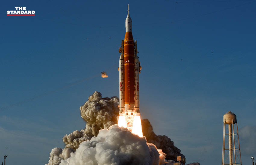 ยานอวกาศ Artemis II ของนาซา ทะยานขึ้นสู่ท้องฟ้าเพื่อภารกิจพามนุษย์กลับไปดวงจันทร์ 1