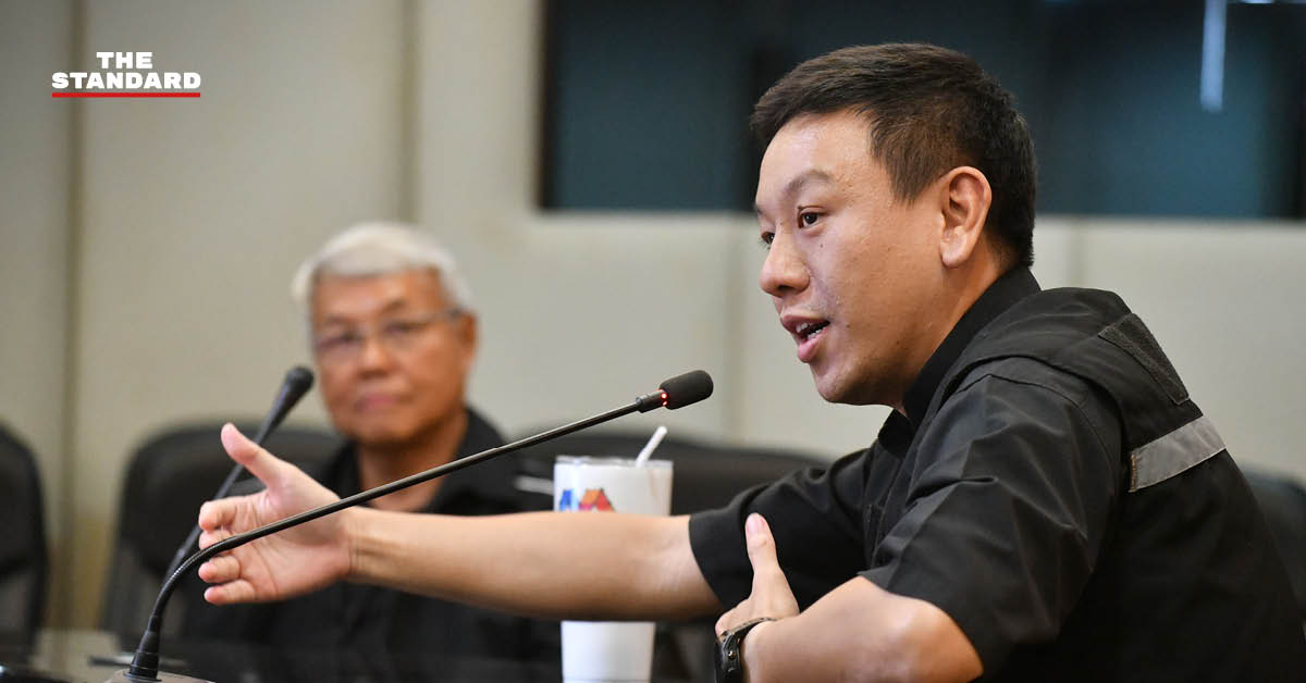 ศานนท์ รองผู้ว่าฯ กทม. และ รศ.ดร.ปริญญา เทวานฤมิตรกุล ประชุมร่วมกับนักศึกษามหาวิทยาลัยธรรมศาสตร์ ณ ศาลาว่าการกรุงเทพมหานคร