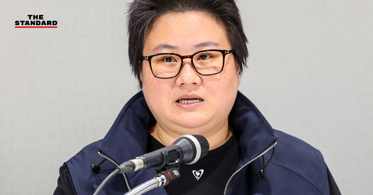 แนน บุณย์ธิดา สมชัย โฆษกพรรคภูมิใจไทย แถลงไม่ปรับ กก.บห. และไม่ส่งผู้สมัคร ผู้ว่าฯ กทม.-ส.ก.