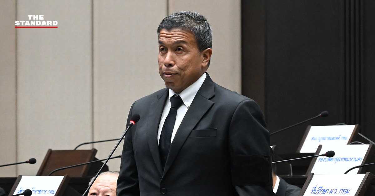 ภาพอาคารสำนักงานเขตลาดกระบังที่ถูกผู้รับเหมาทิ้งงาน โดย ส.ก. สุรจิตต์ พงษ์สิงห์วิทยา นำเสนอในการประชุมสภา กทม.