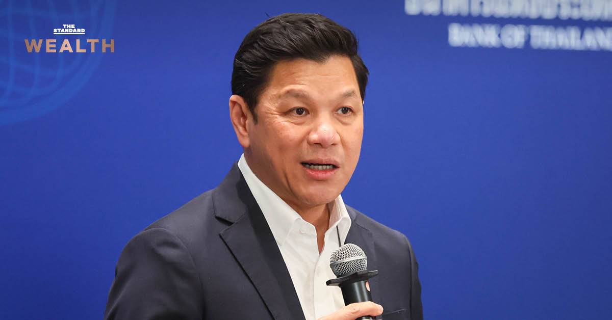 ภาพผู้ว่าฯ ธปท. พร้อมข้อความยืนยันการตรึงดอกเบี้ยเพื่อประคองเศรษฐกิจ ท่ามกลางความกังวลสงครามตะวันออกกลางที่อาจฉุดเศรษฐกิจไทย