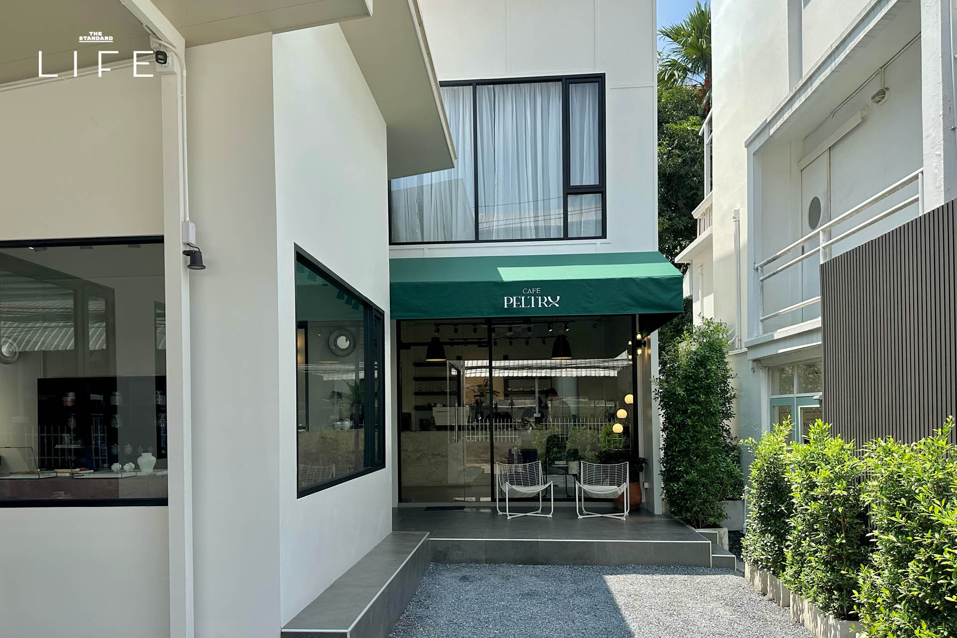 ภาพบรรยากาศภายใน Café Peltro คาเฟ่เกาหลีตกแต่งเรียบง่าย พร้อมเมนูกาแฟ ขนม และงานคราฟต์ Tableware 1