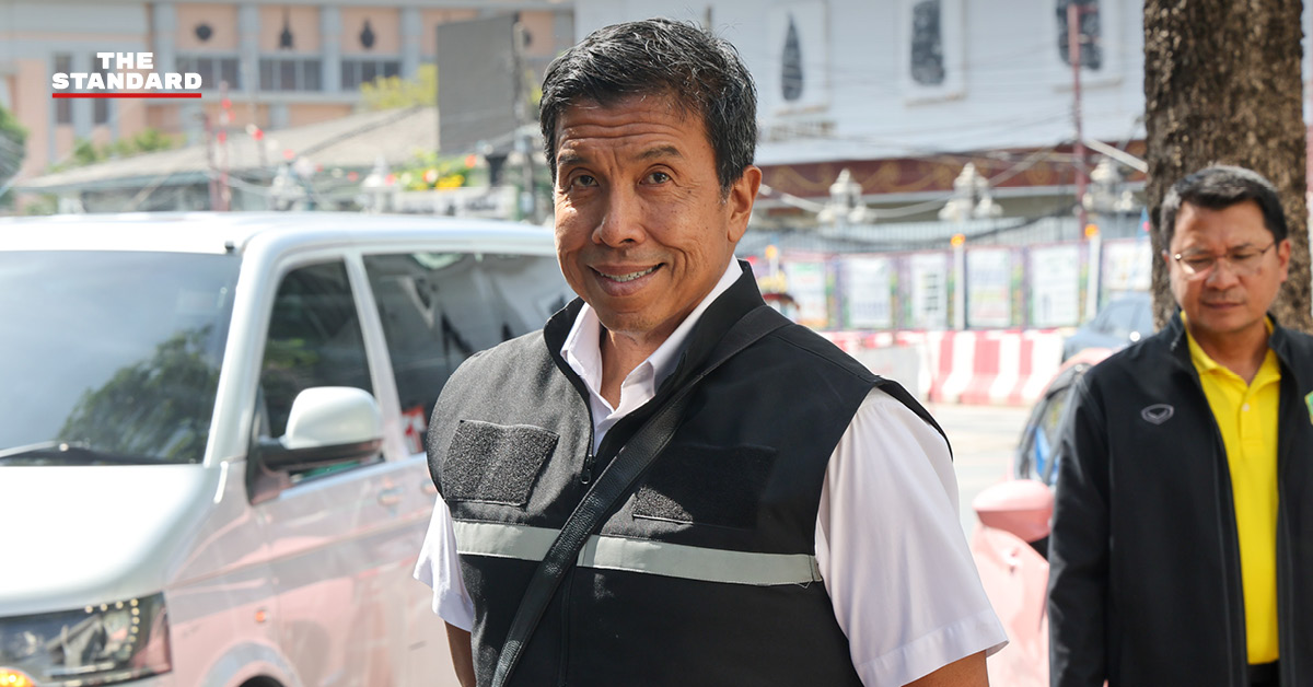 ชัชชาติ สิทธิพันธุ์ ผู้ว่าฯ กทม. ให้สัมภาษณ์กรณีผู้สมัครใช้สีเขียว-นโยบาย กทม. หาเสียง (แฟ้มภาพ)