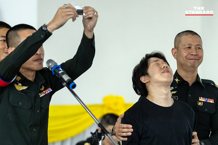 บรรยากาศการตรวจเลือกทหารกองเกินที่ เชียงใหม่ ท่ามกลางอากาศร้อนและฝุ่น PM2.5 กองทัพติดตั้งพัดลมอำนวยความสะดวก 4