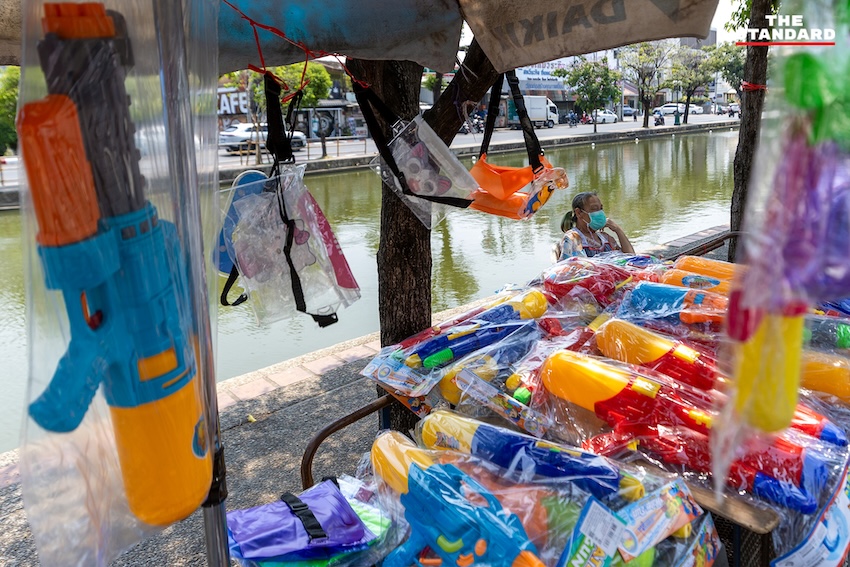 บรรยากาศการทำความสะอาดคูเมือง เชียงใหม่ เตรียมพร้อมรับเทศกาลสงกรานต์ 9