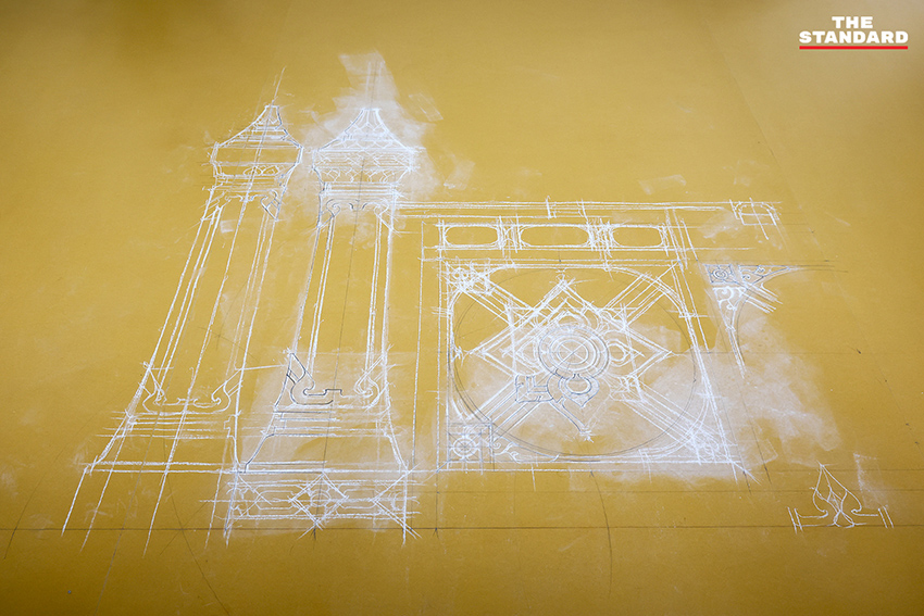 ซาบีดา ไทยเศรษฐ์ รมว.วัฒนธรรม ตรวจเยี่ยมความคืบหน้าการก่อสร้างพระเมรุมาศ ที่ท้องสนามหลวง 2