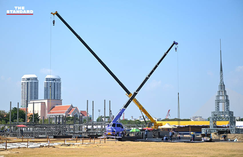 รัฐมนตรีว่าการกระทรวงวัฒนธรรม ตรวจเยี่ยมความพร้อมพิธียกเสาเอก พระเมรุมาศ สมเด็จพระบรมราชชนนีพันปีหลวง 1