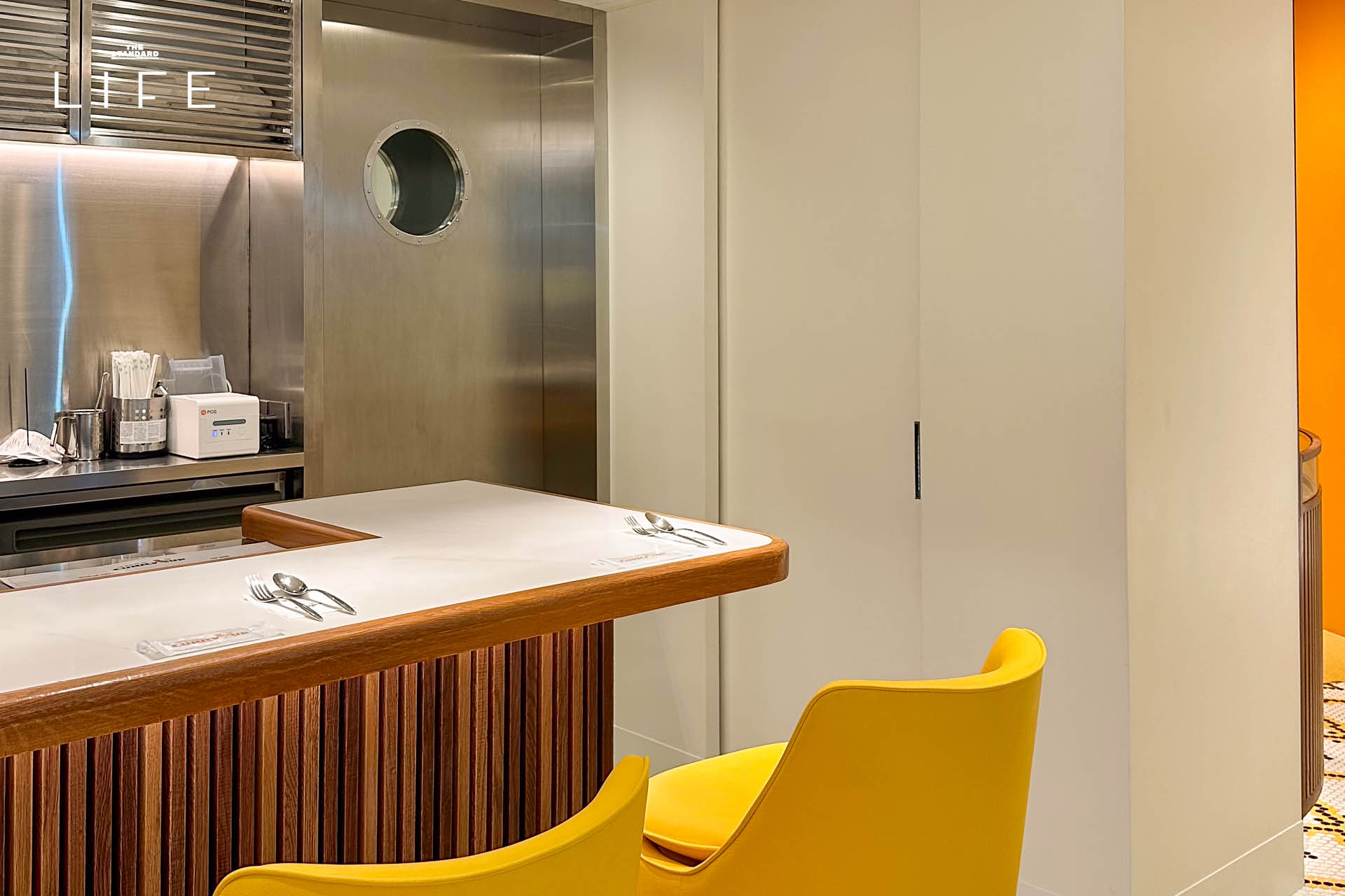 ภาพบรรยากาศร้าน CURRY UP โดย NIGO ที่ Central Embassy ผสานกลิ่นอายแฟชั่นสตรีตเข้ากับแกงกะหรี่อินเดีย 14