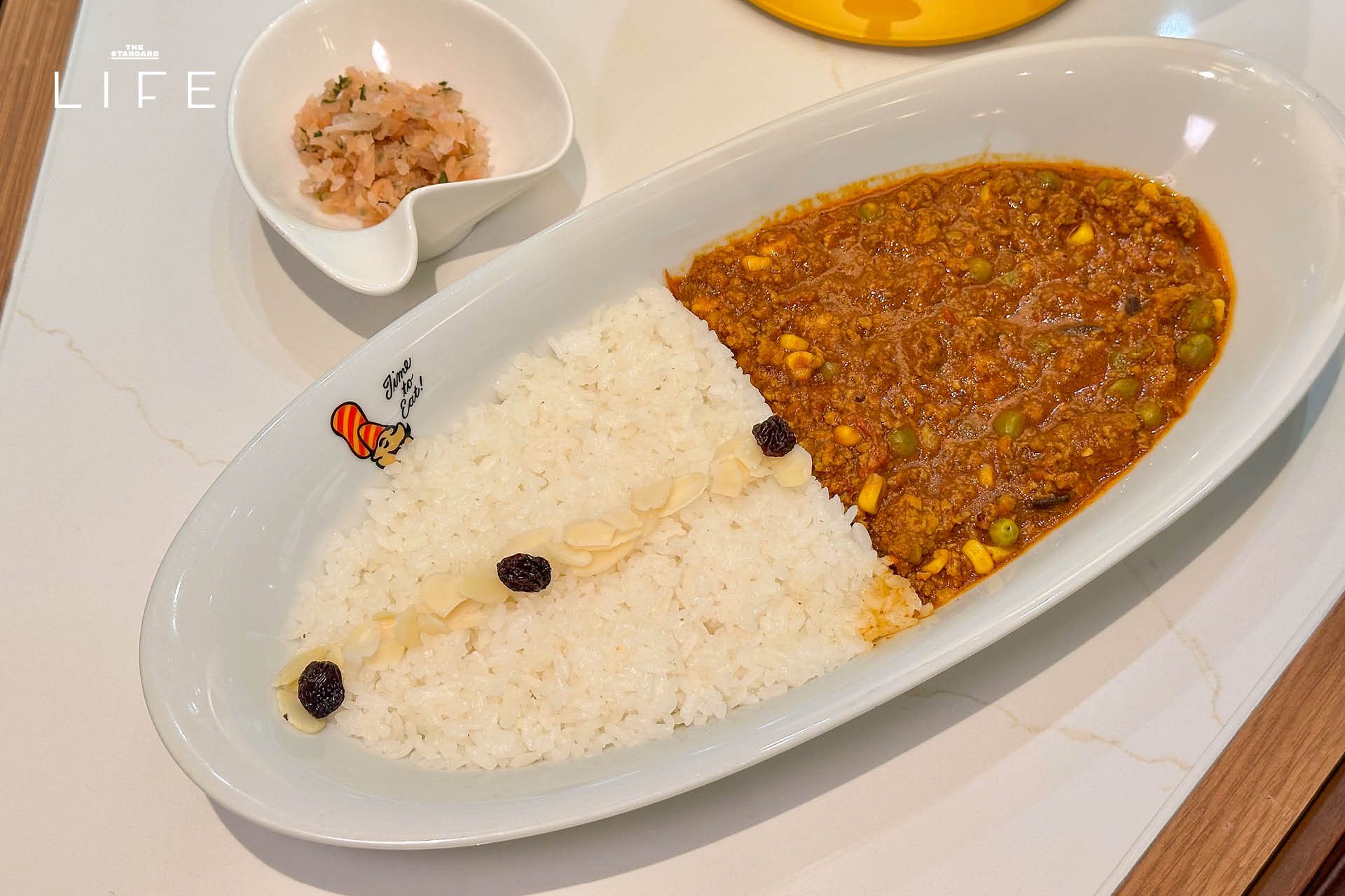 ภาพบรรยากาศร้าน CURRY UP โดย NIGO ที่ Central Embassy ผสานกลิ่นอายแฟชั่นสตรีตเข้ากับแกงกะหรี่อินเดีย 8