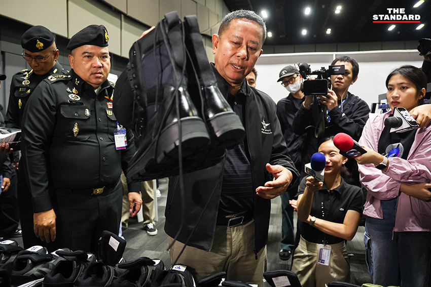 พล.ท.อดุลย์ รมว.กลาโหม ลงพื้นที่ตรวจเกณฑ์ทหาร ที่เซ็นทรัลเวสต์เกต นนทบุรี 1