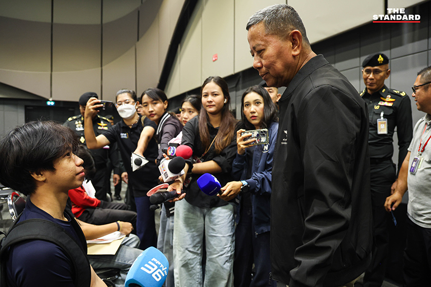 พล.ท.อดุลย์ รมว.กลาโหม ลงพื้นที่ตรวจเกณฑ์ทหาร ที่เซ็นทรัลเวสต์เกต นนทบุรี 5