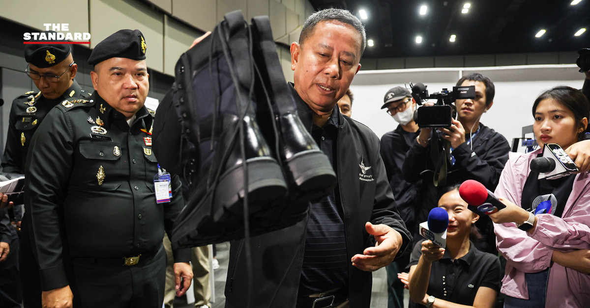 พล.ท.อดุลย์ รมว.กลาโหม ลงพื้นที่ตรวจเกณฑ์ทหาร ที่เซ็นทรัลเวสต์เกต นนทบุรี