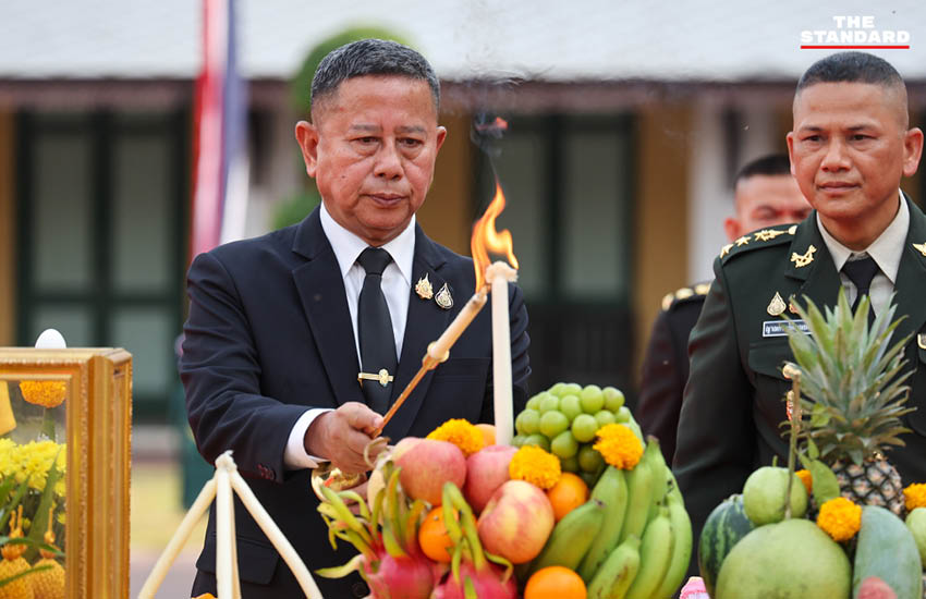 รมว.กลาโหม พล.ท. อดุลย์ บุญธรรมเจริญ สักการะสิ่งศักดิ์สิทธิ์เนื่องในโอกาสเข้ารับตำแหน่งอย่างเป็นทางการ 1