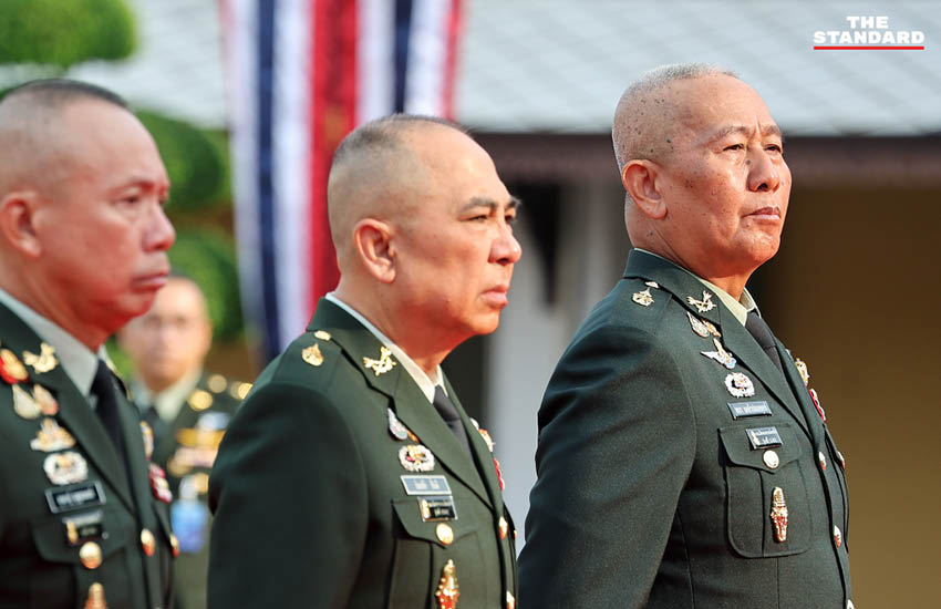 รมว.กลาโหม พล.ท. อดุลย์ บุญธรรมเจริญ สักการะสิ่งศักดิ์สิทธิ์เนื่องในโอกาสเข้ารับตำแหน่งอย่างเป็นทางการ 3