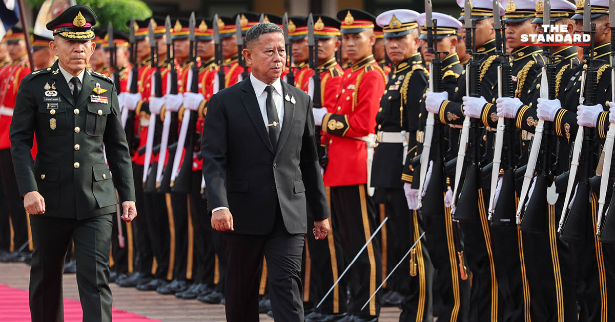 รมว.กลาโหม พล.ท. อดุลย์ บุญธรรมเจริญ สักการะสิ่งศักดิ์สิทธิ์เนื่องในโอกาสเข้ารับตำแหน่งอย่างเป็นทางการ