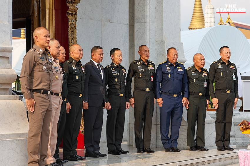 รัฐมนตรีว่าการกระทรวงกลาโหม พล.ท. อดุลย์ บุญธรรมเจริญ เป็นประธานพิธีบวงสรวงศาลหลักเมือง เนื่องในวันครบรอบ 244 ปี 5