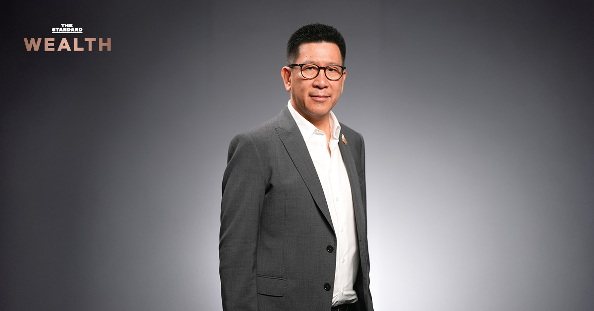 รูปดร.เอกนิติ นิติทัณฑ์ประภาส กล่าวปาฐกถาเรื่องวิกฤตเศรษฐกิจจากสงครามตะวันออกกลาง