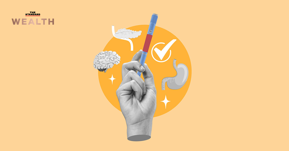 ภาพยาฉีด GLP-1 เข็มฉีดยา บล็อกโคลี และนาฬิกา สื่อถึงการลดน้ำหนักและเวลา