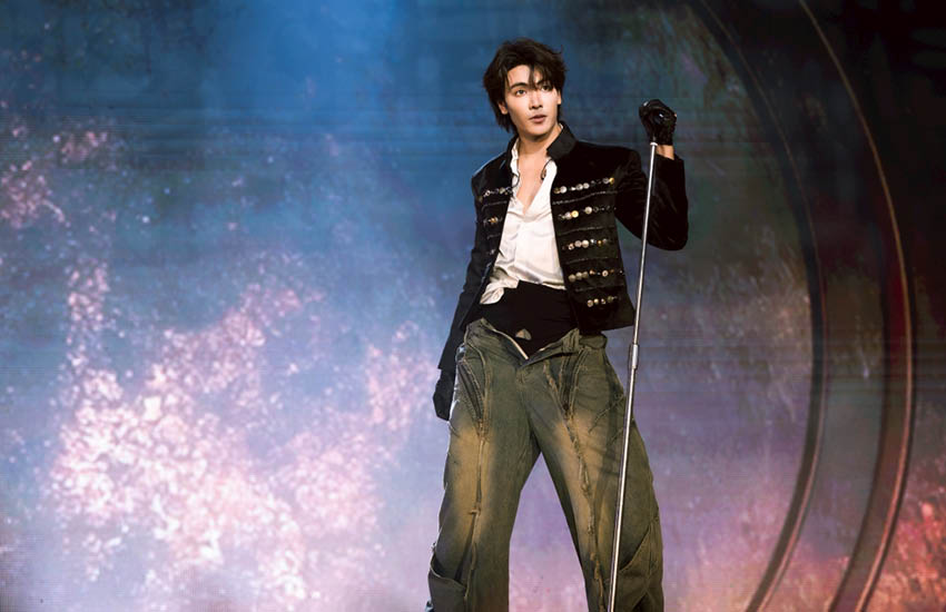 ภาพบรรยากาศงาน JOONG DUNK EYES ON YOU FANCON ที่มี จุง อาเชน และ ดัง ณัฎฐ์ฐชัย เป็นศิลปินหลัก 4