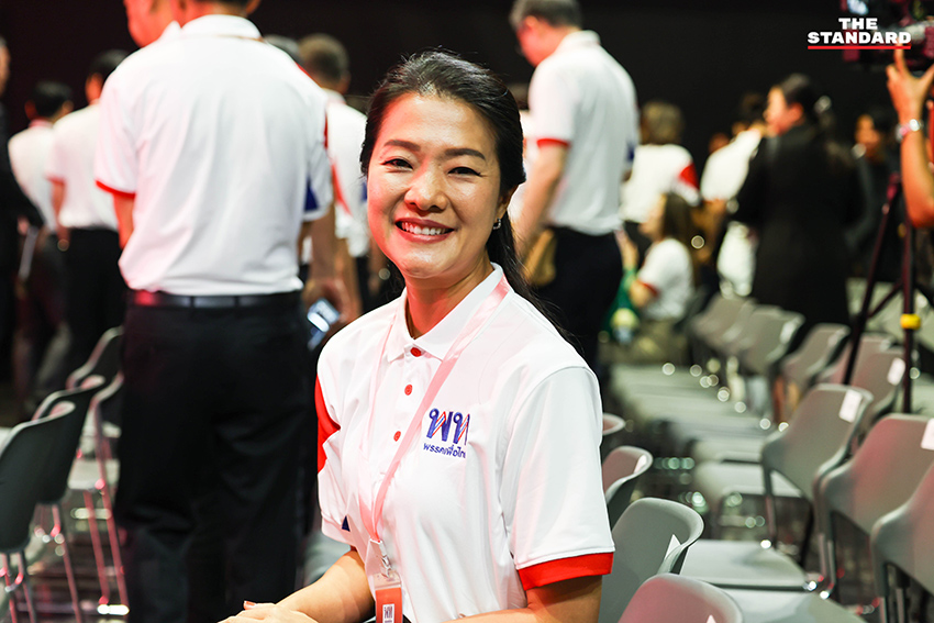 จุลพันธ์ อมรวิวัฒน์ แถลงข่าว ณ ที่ทำการพรรคเพื่อไทย เรื่องการปรับโครงสร้างบริหารพรรค 5