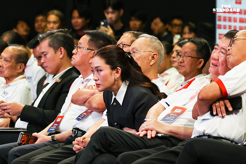จุลพันธ์ อมรวิวัฒน์ แถลงข่าว ณ ที่ทำการพรรคเพื่อไทย เรื่องการปรับโครงสร้างบริหารพรรค 6