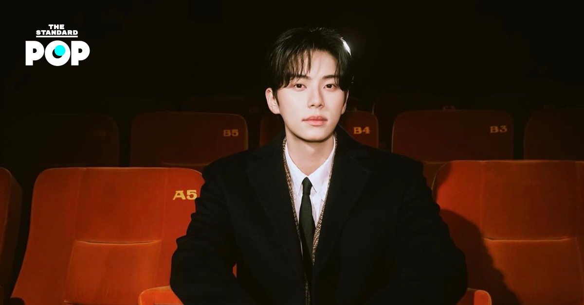 Lee Chae Min นักแสดงหนุ่มจากซีรีส์ Bon Appétit, Your Majesty ขณะให้สัมภาษณ์